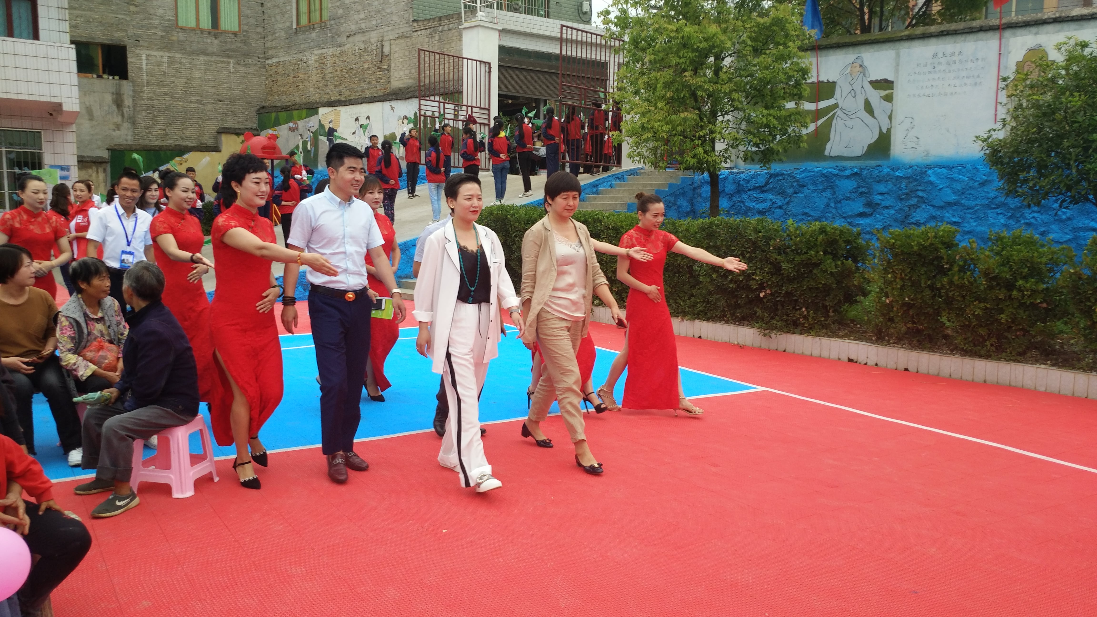 第148所 固阳县新世纪九州（中国）科技有限公司官网吴彩勤小学
