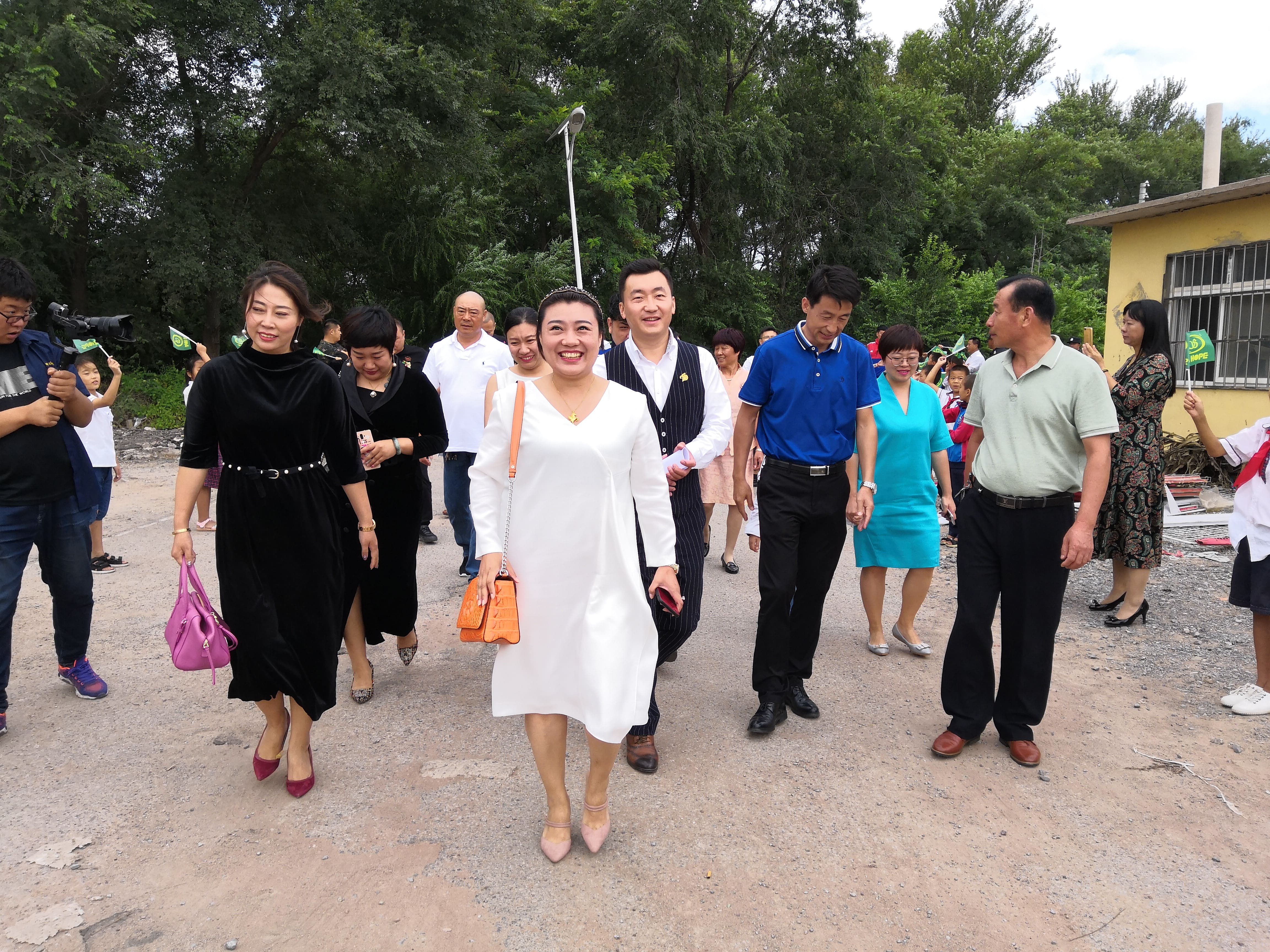第160所 瓦房店市西杨乡九州（中国）科技有限公司官网李佳燚小学